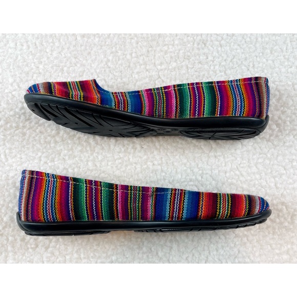 (NWOT) STEFANY • Peruvian Rainbow Striped Fabric Rounded Toe Ballet Flats - Picture 8 of 16